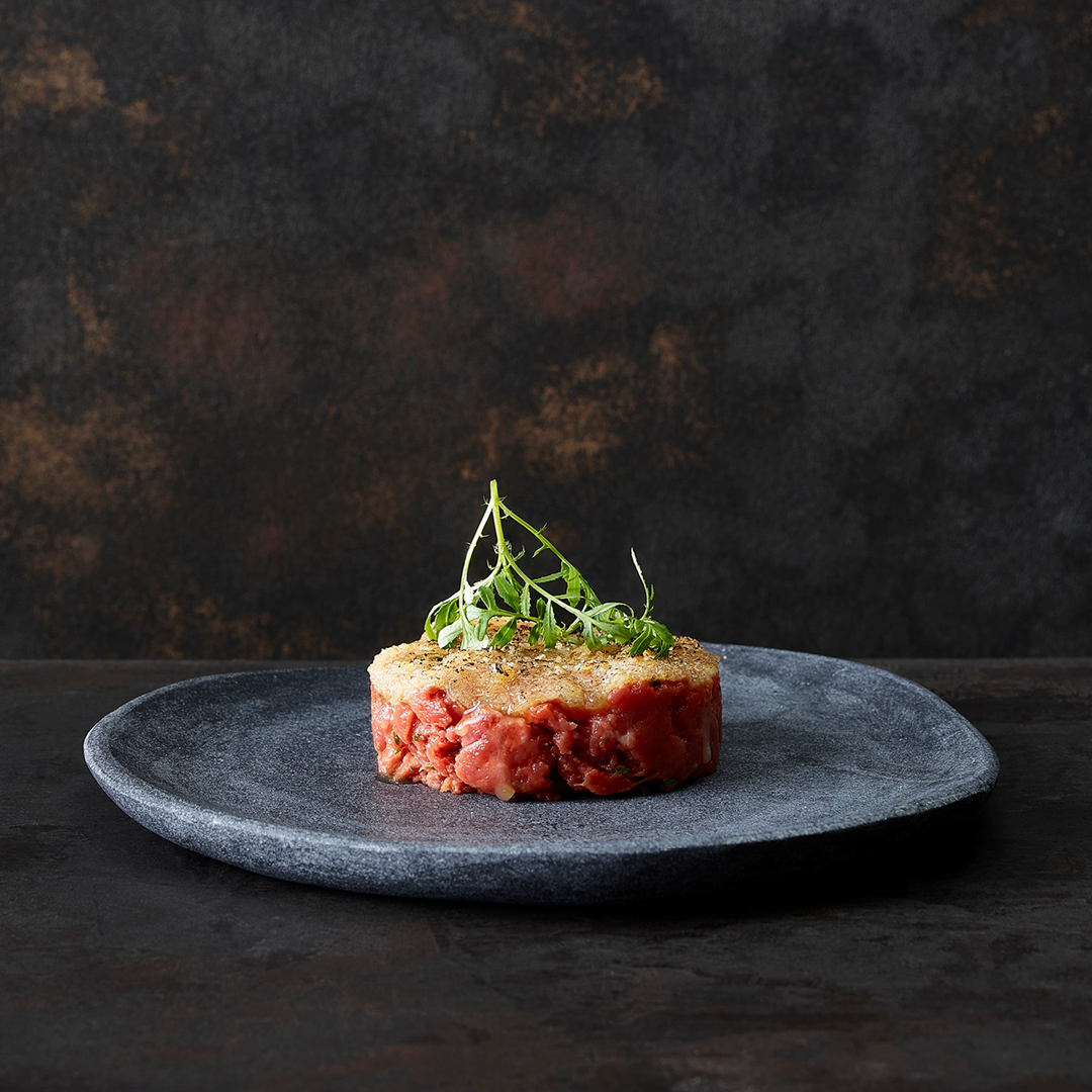 Tartare in crosta di sale affumicato