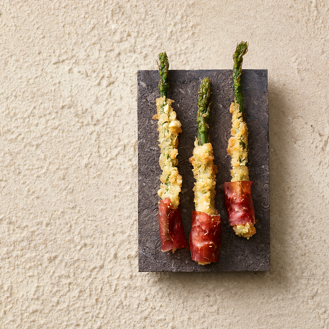 Asperges & pignons / Viande des Grisons