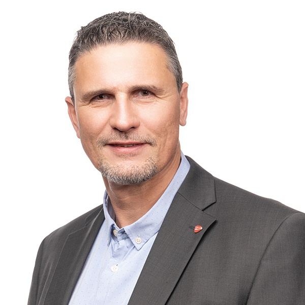 Adrian Grau